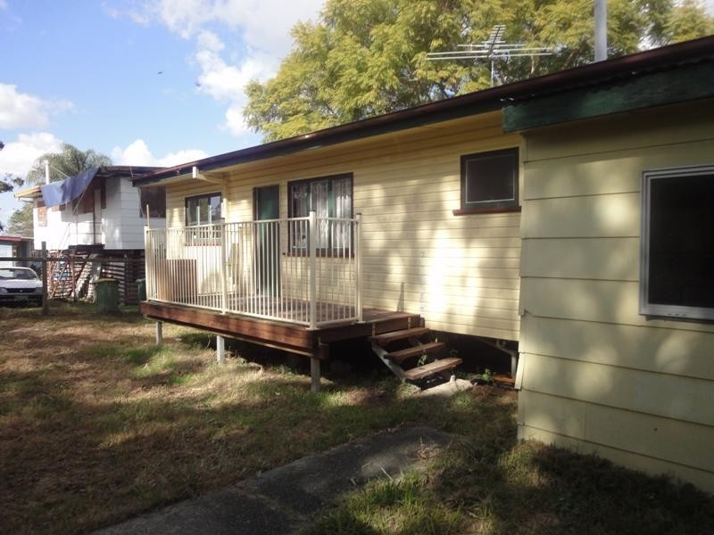 24 Paterson Street, Woodridge QLD 4114