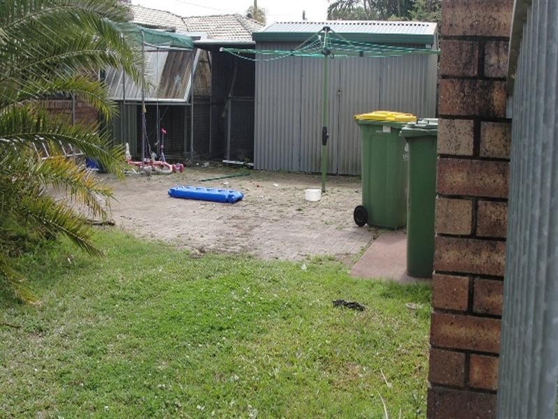 12 Apodis Street, Kingston QLD 4114