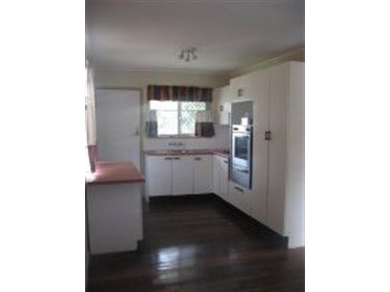 117 Jacaranda Avenue, Kingston QLD 4114