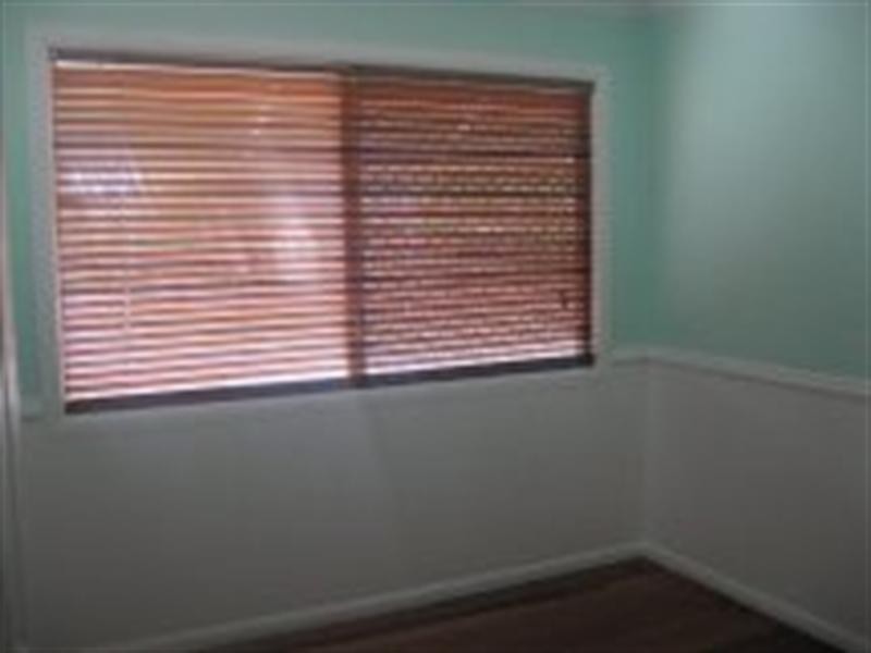 117 Jacaranda Avenue, Kingston QLD 4114