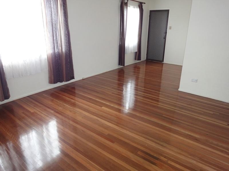 27 Douglas Street, Woodridge QLD 4114