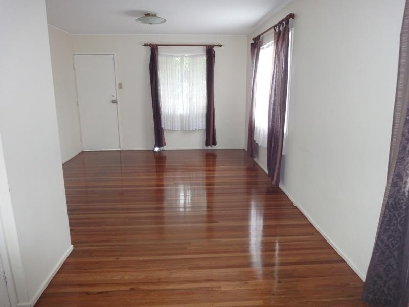 27 Douglas Street, Woodridge QLD 4114