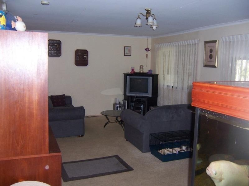 94 Mayes Avenue, Kingston QLD 4114