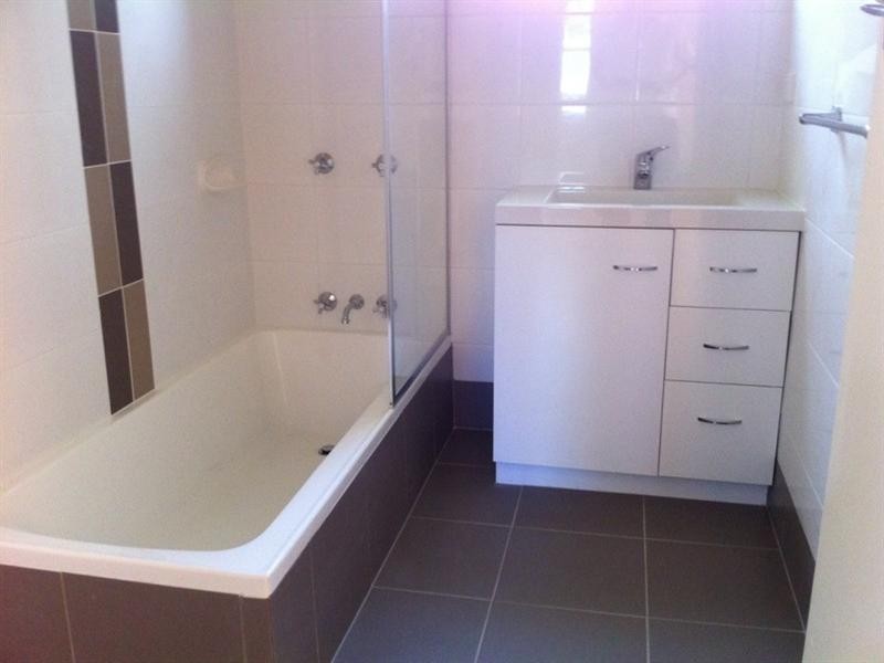 9 Mawarra, Kingston QLD 4114