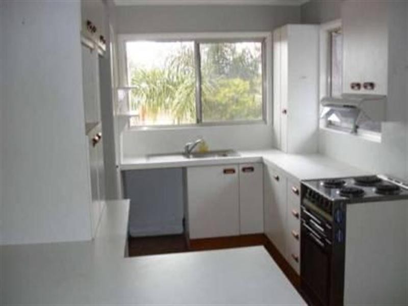 42 George Street, Kingston QLD 4114