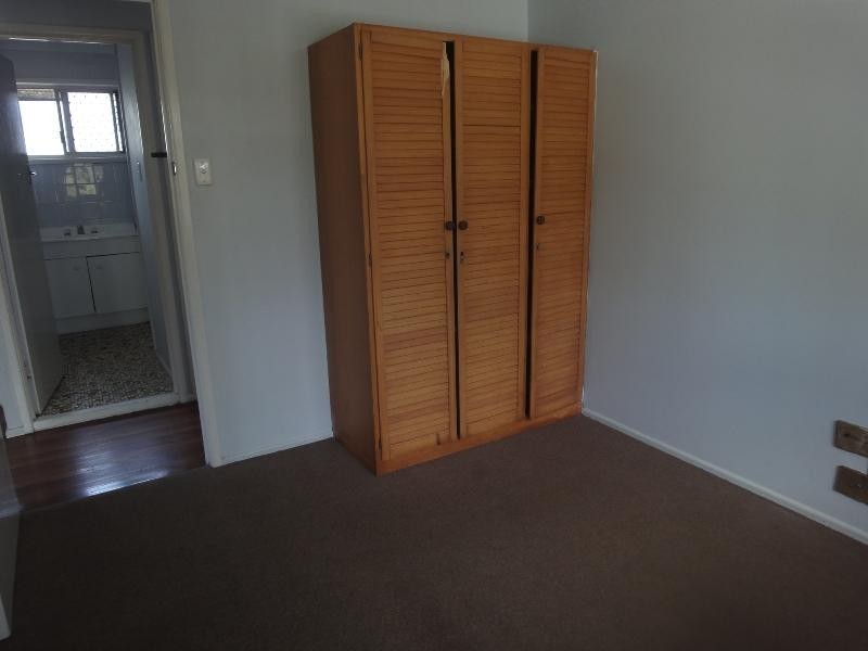 217 Station Road, Woodridge QLD 4114