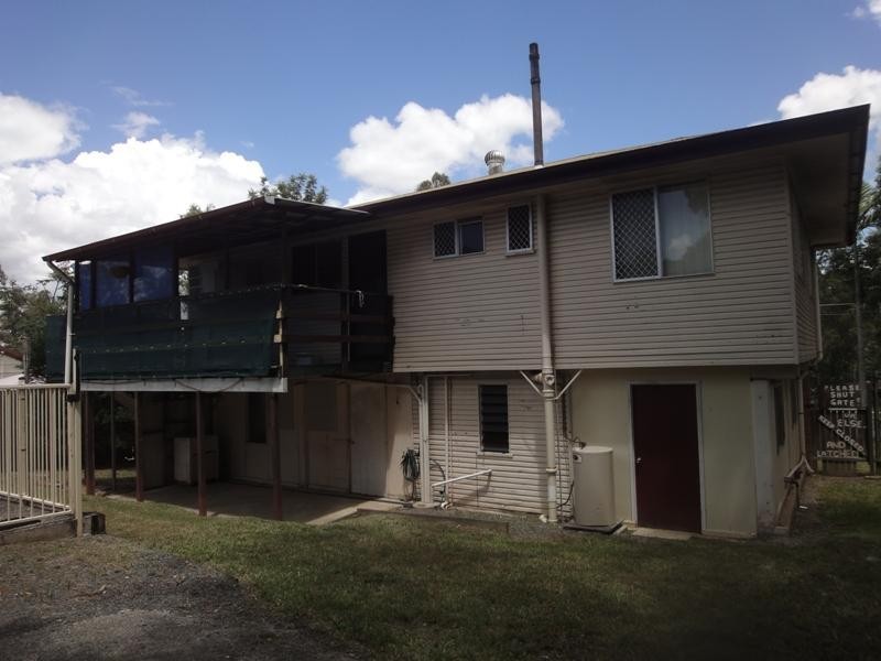 217 Station Road, Woodridge QLD 4114