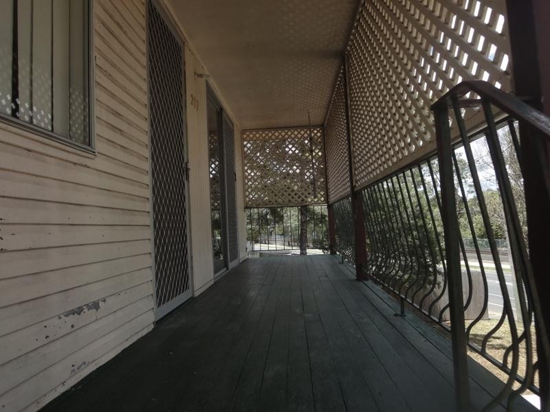 217 Station Road, Woodridge QLD 4114