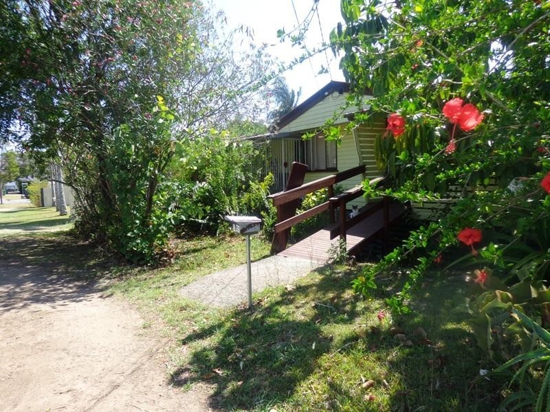 13 Skyline Drive, Kingston QLD 4114