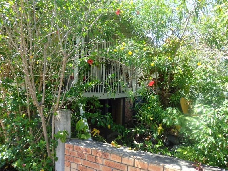 13 Skyline Drive, Kingston QLD 4114