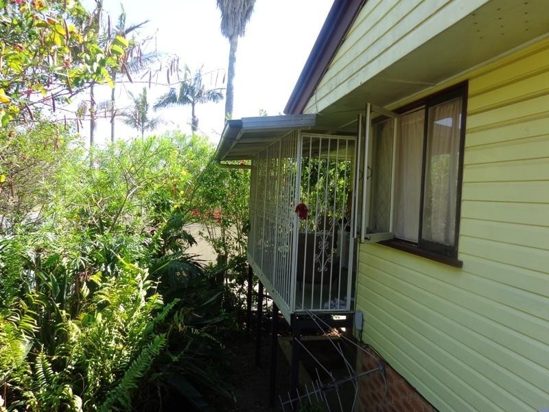 13 Skyline Drive, Kingston QLD 4114