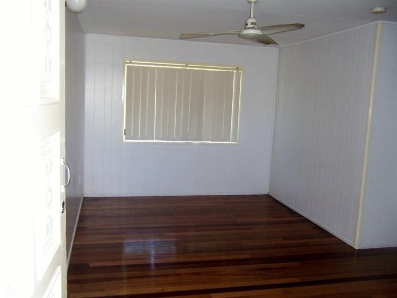 111 Jacaranda Avenue, Logan Central QLD 4114