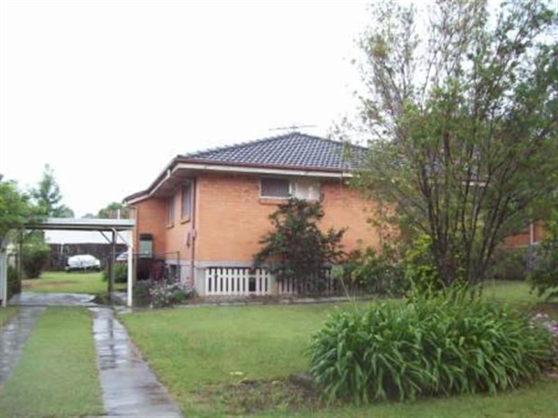 5 Caesar Street, Kingston QLD 4114