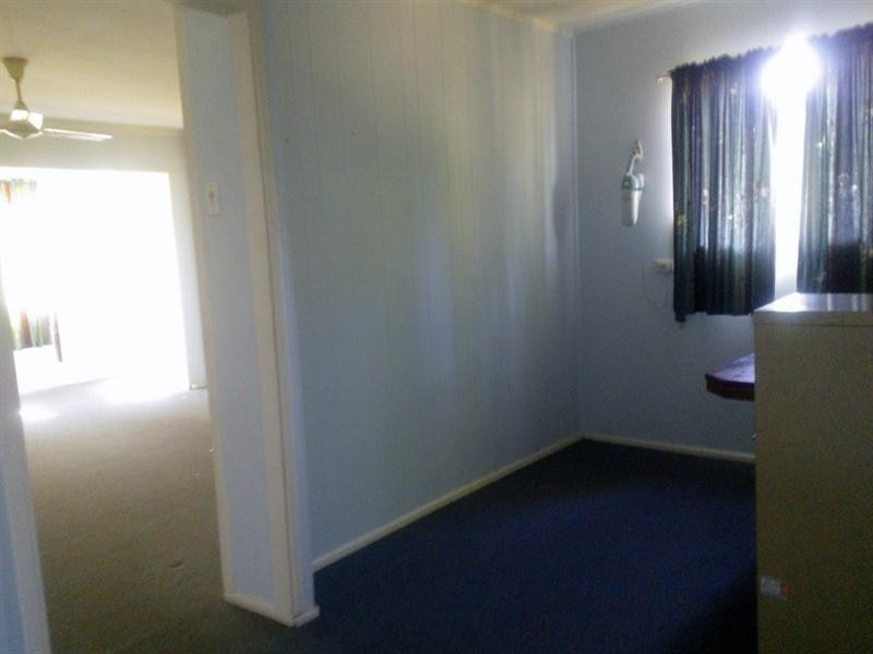 33 Myra Street, Kingston QLD 4114