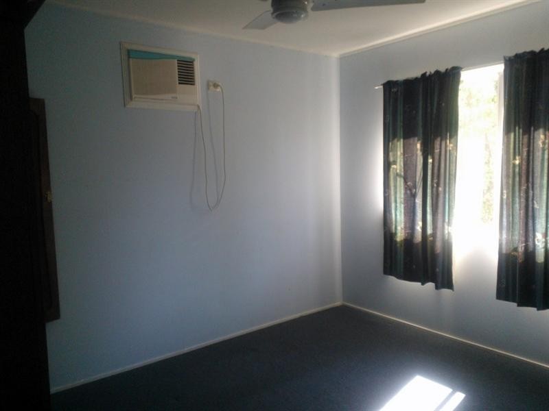 33 Myra Street, Kingston QLD 4114