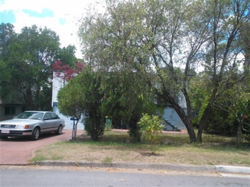 33 Myra Street, Kingston QLD 4114