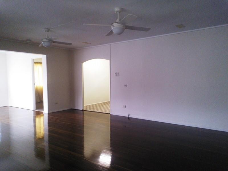 32 Reading Street, Logan Central QLD 4114