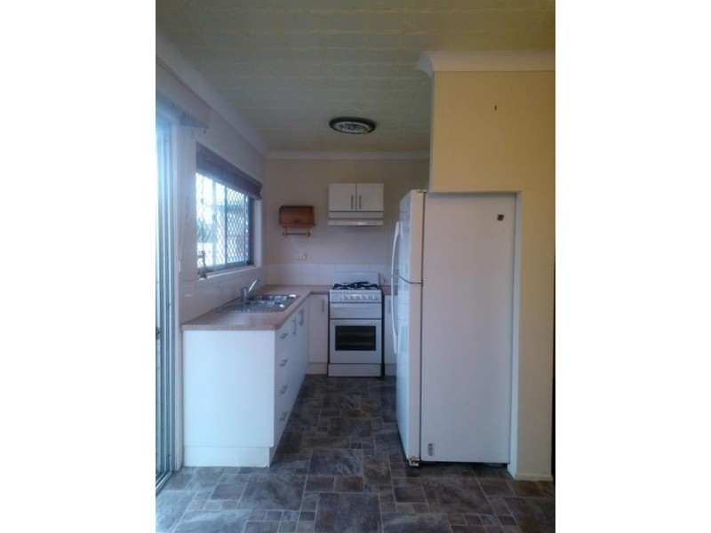 19 Carcoola Street, Kingston QLD 4114