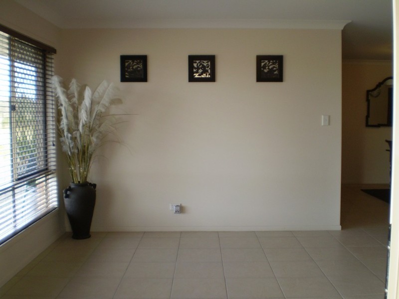 Kensington Grove QLD 4341
