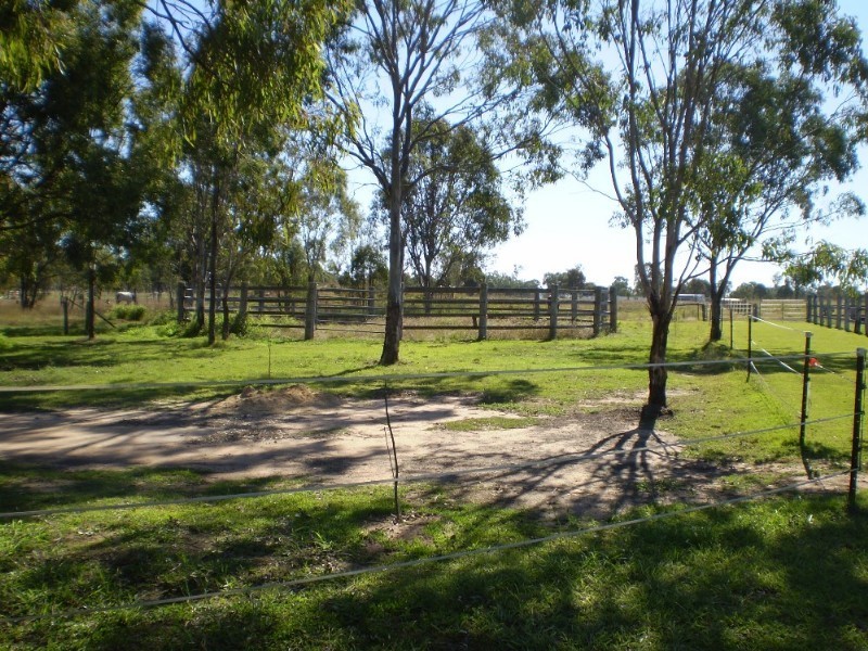 Lockyer Waters QLD 4311