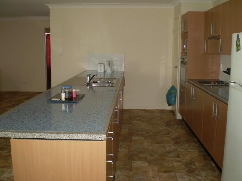 Kensington Grove QLD 4341