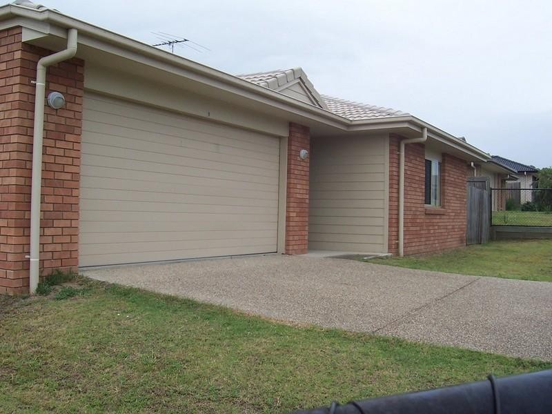 1/7 Honeyeater Drive, Lowood QLD 4311