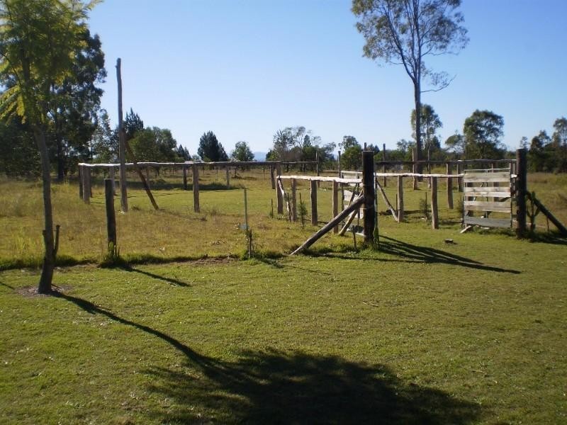 Atkinsons Dam QLD 4311