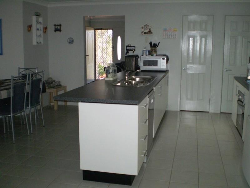 Kensington Grove QLD 4341