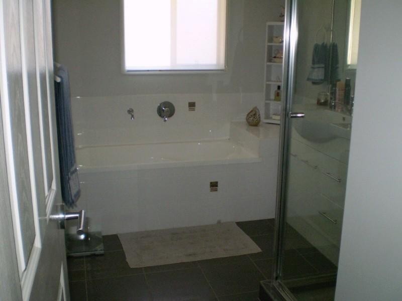 Kensington Grove QLD 4341