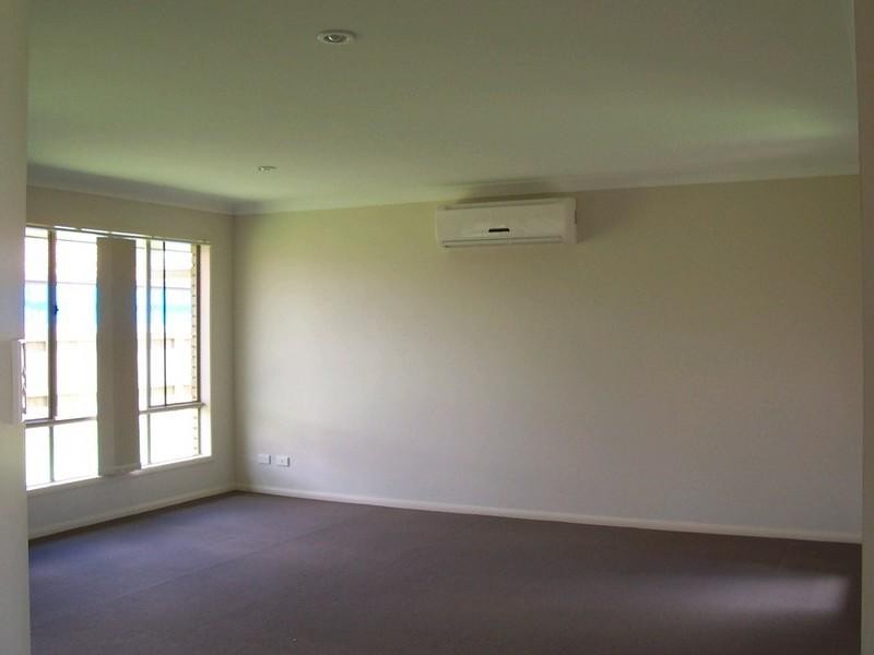 3 Bray Street, Lowood QLD 4311