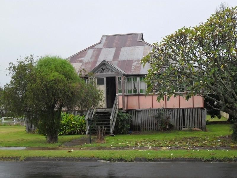 13 Walters Street, Lowood QLD 4311