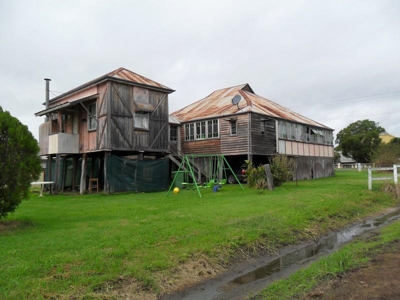 13 Walters Street, Lowood QLD 4311