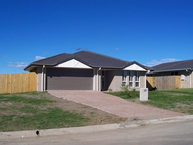 7 Mcinnes Street, Lowood QLD 4311