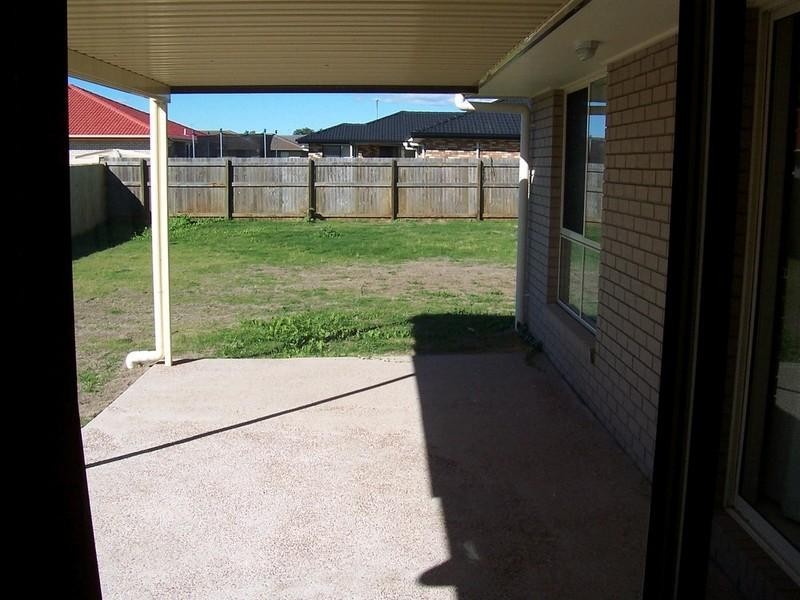 7 Mcinnes Street, Lowood QLD 4311