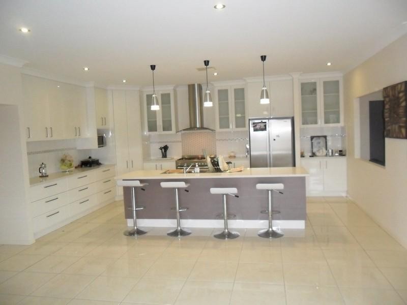Kensington Grove QLD 4341