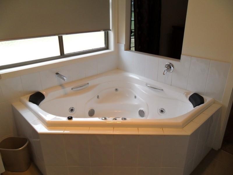 Kensington Grove QLD 4341