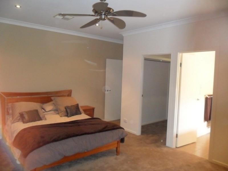 Kensington Grove QLD 4341