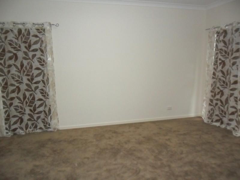 Kensington Grove QLD 4341