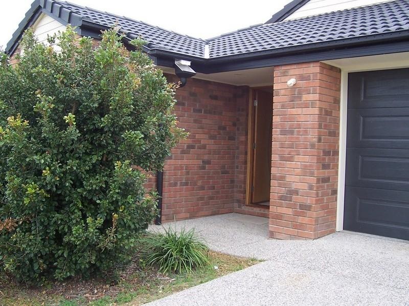 11 Bray Street, Lowood QLD 4311