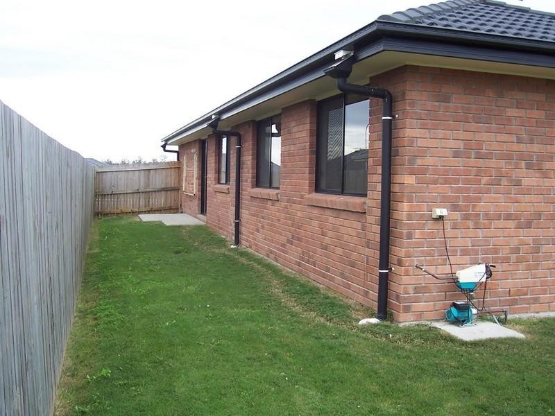 11 Bray Street, Lowood QLD 4311