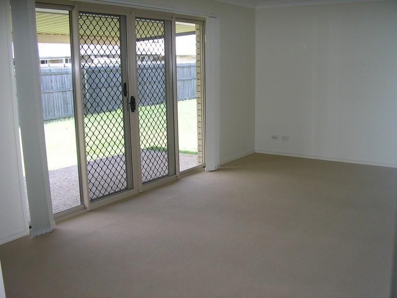 9 Bray Street, Lowood QLD 4311