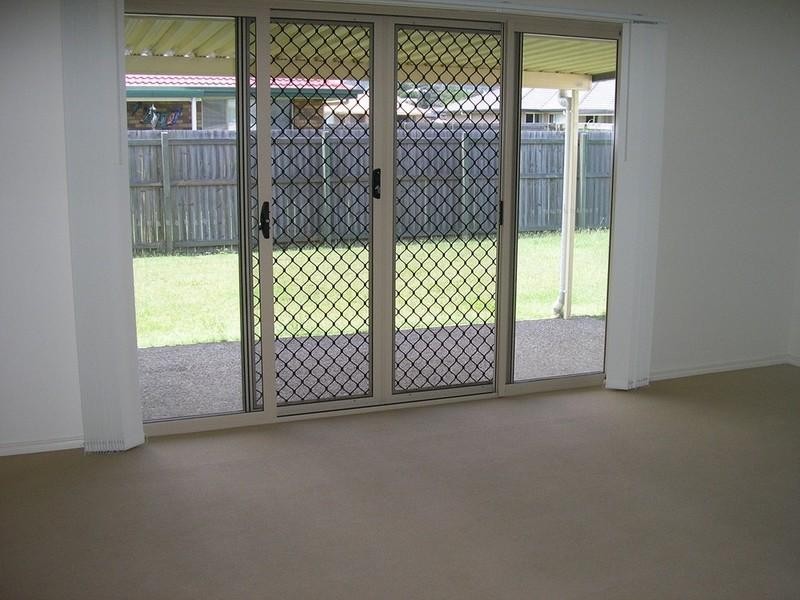 9 Bray Street, Lowood QLD 4311