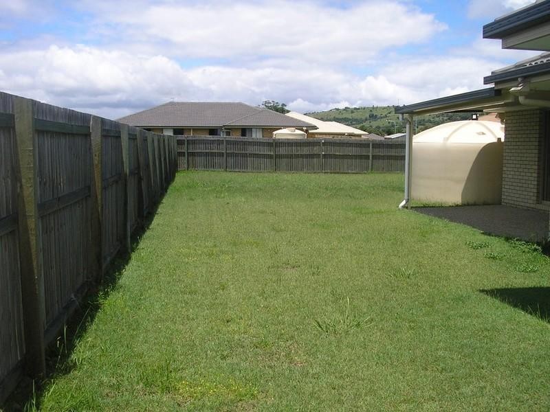 9 Bray Street, Lowood QLD 4311