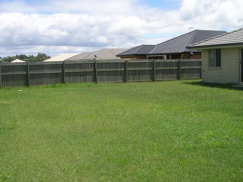 9 Bray Street, Lowood QLD 4311