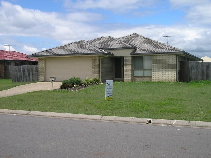 9 Bray Street, Lowood QLD 4311