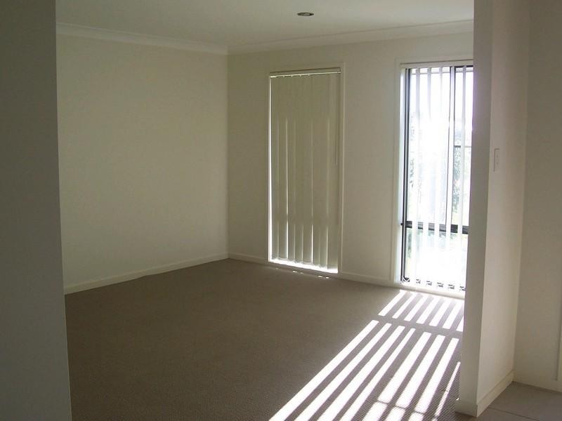 37 Sandpiper Drive, Lowood QLD 4311