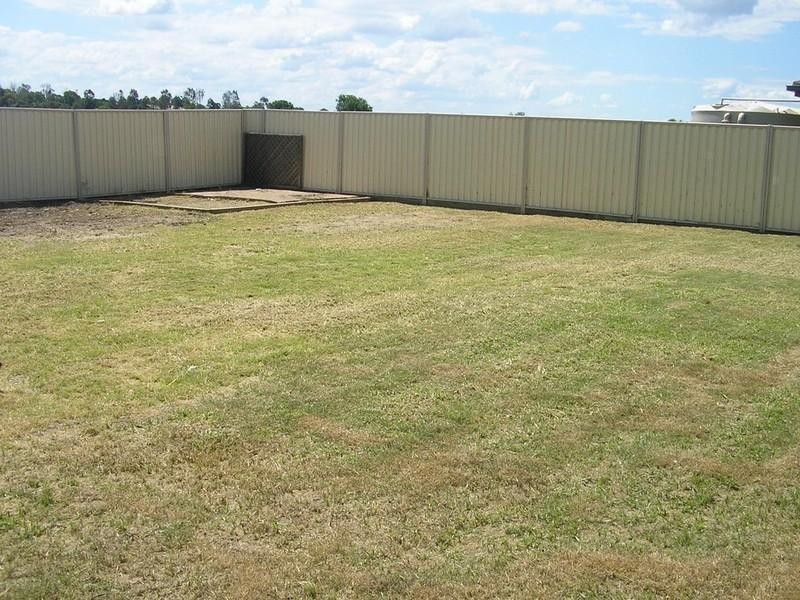 54 Bray Street, Lowood QLD 4311