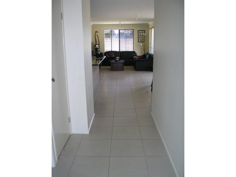 54 Bray Street, Lowood QLD 4311