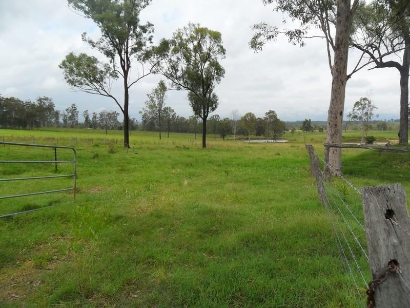 359 Willaura Drive, Mount Hallen QLD 4312
