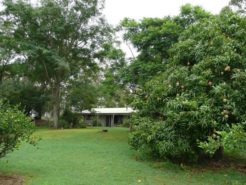 215 Bartleys Road, Spring Creek QLD 4343